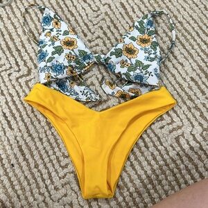 Zaful bikini set floral top yellow bottom
